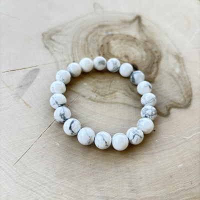 White Howlite Bracelet – Calming Crystal for Anxiety, Stress Relief & Sleep | Handmade Healing Stone Jewelry | Crown Chakra Gift